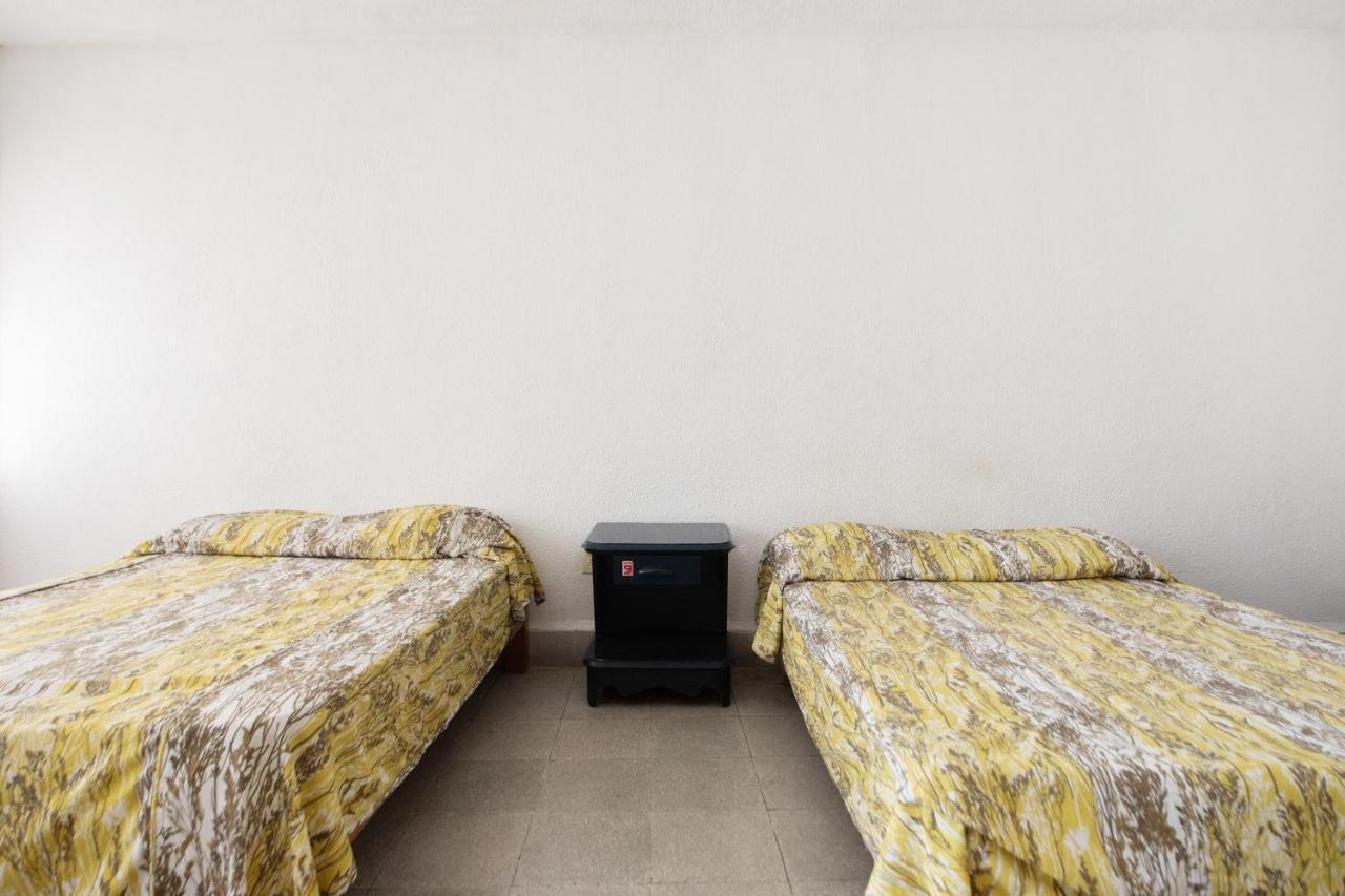 Oyo Hotel Belmar,Caleta, أكابولكو المظهر الخارجي الصورة